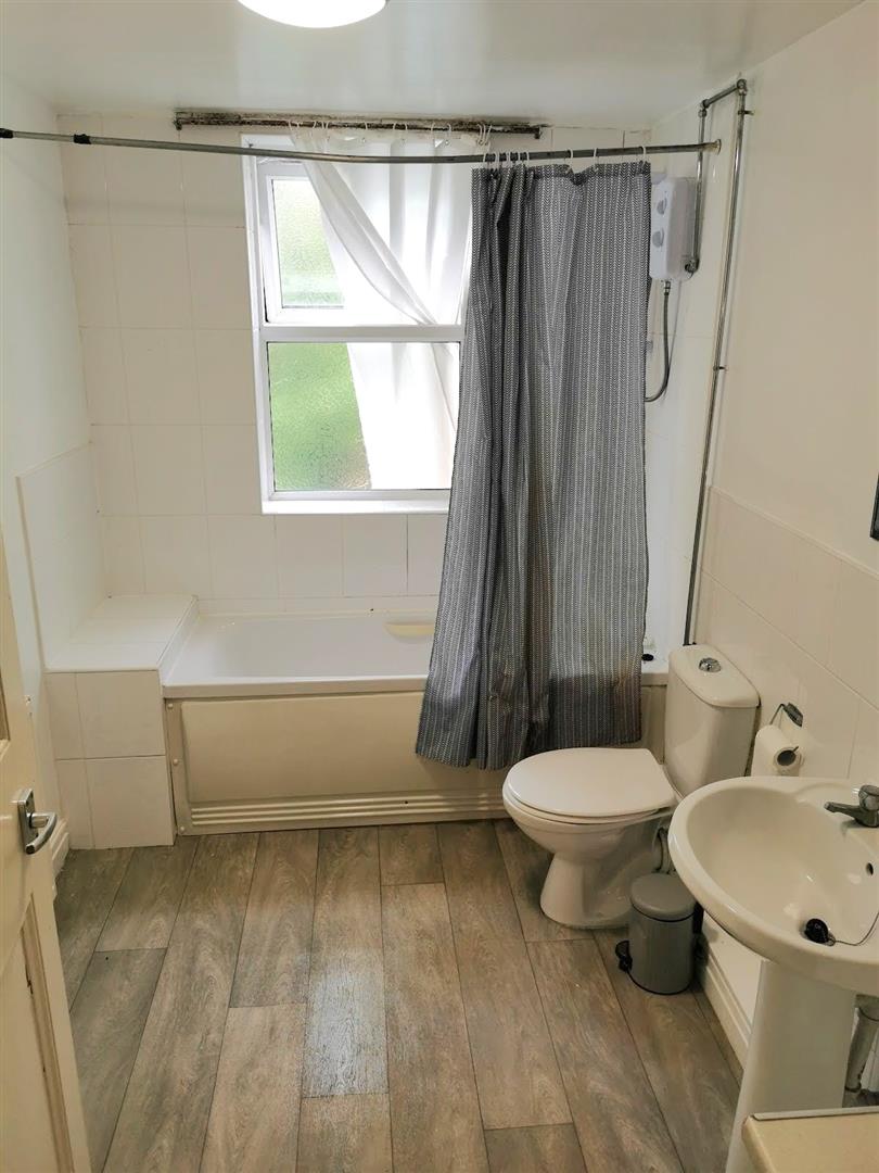 Crookesmoor,7 Elliott Rd,Crookesmoor,Sheffield S6 3GN,4 Bedrooms Bedrooms,1 BathroomBathrooms,Terraced,1672